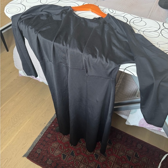 Massimo Dutti Black Midi Dress Large - Picture 4 of 13